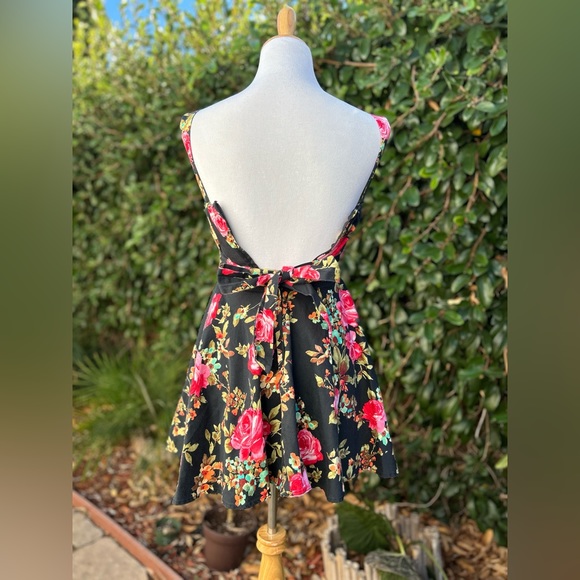 ModCloth floral Ixia black floral dress Small - Picture 7 of 7
